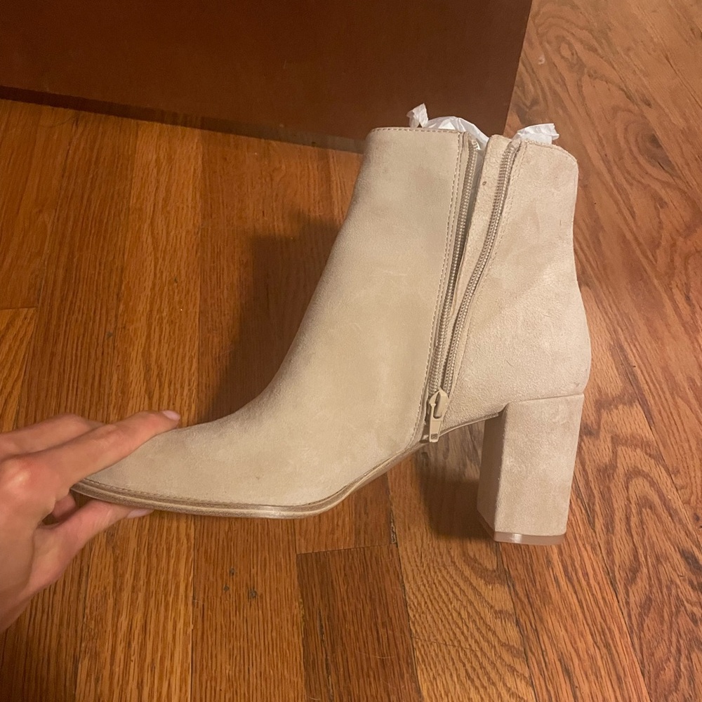 Steve Madden Women's Jozie Ankle Boot - Sand Suede